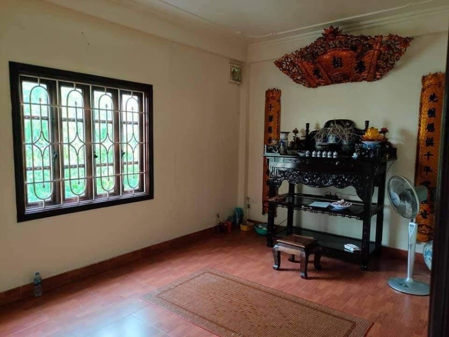 Nhà siêu đẹp, nở hậu, ngõ to, sát mặt đường, nội thất khủng, chủ nhà dễ tính.