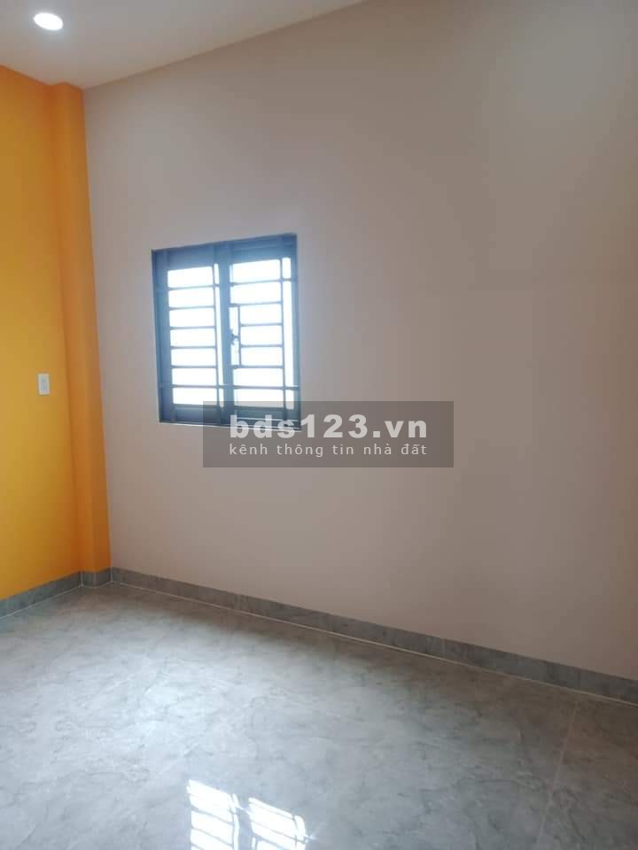 Bán nhà nguyên căn Cô Giang Quận 1, 3 tầng kiên cố, diện tích 40m2 (4x10m), giá 5.2 tỷ