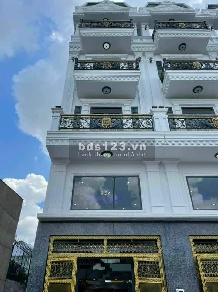 Cần bán gấp nhà thiết kế phong cách Châu Âu y hình đăng giá 6.9 tỷ, liên hệ 0915718879