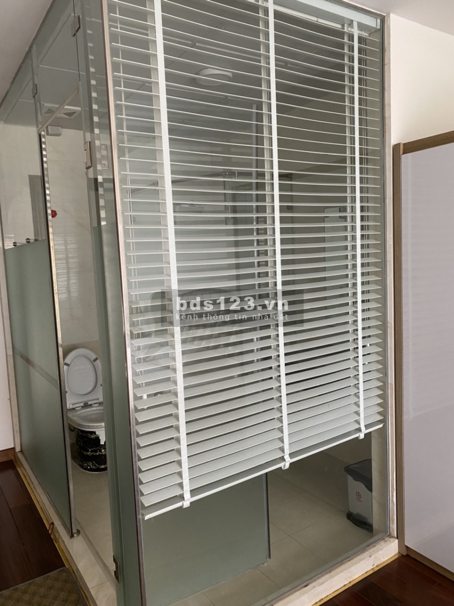 Khách sạn chính chủ cần bán để lại toàn bộ nội thất vào là kinh doanh luôn được, giá 20 tỷ
