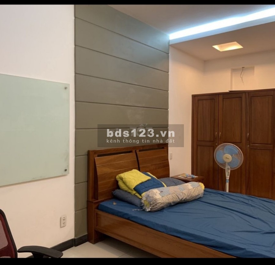 Cần cho thuê nhà nguyên căn mt đường số 5 có nội thất liên hệ 0915718879, khu dân trí cao
