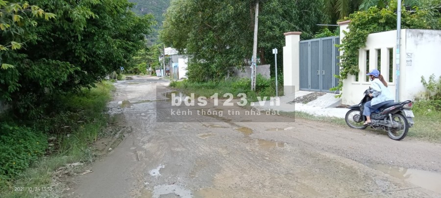 Bán đất mặt tiền đường Bình Hoà xã Phước Đồng, giá bán 4.5 tỷ, thương lượng, pháp lý chuẩn