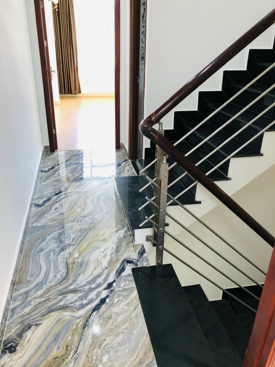 Bán nhà đẹp ở liền, 2 mặt hẻm trước sau, 3 tấm 114m2, Trần Hưng Đạo, Quận 5 giá bán 8 tỷ
