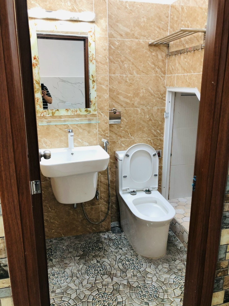 Bán nhà đẹp ở liền, 2 mặt hẻm trước sau, 3 tấm 114m2, Trần Hưng Đạo, Quận 5 giá bán 8 tỷ