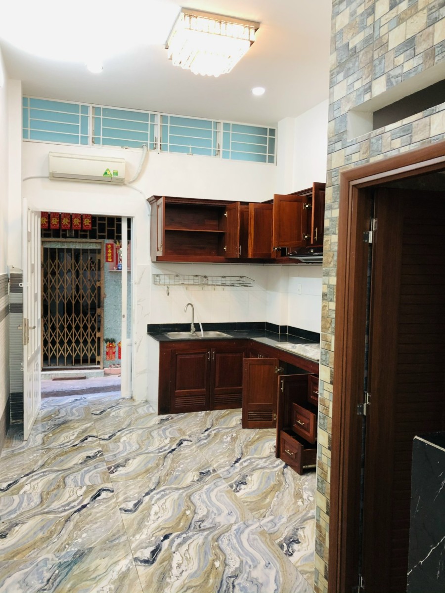 Bán nhà đẹp ở liền, 2 mặt hẻm trước sau, 3 tấm 114m2, Trần Hưng Đạo, Quận 5 giá bán 8 tỷ