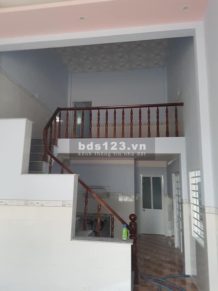 Cần bán gấp 3 dãy trọ để về quê ở diện tích 450m2, giá bán 1.7 tỷ, sổ sẵn chính chủ, khu dân cư