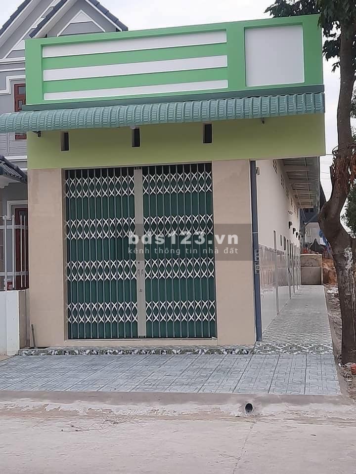 Cần bán gấp 3 dãy trọ để về quê ở diện tích 450m2, giá bán 1.7 tỷ, sổ sẵn chính chủ, khu dân cư