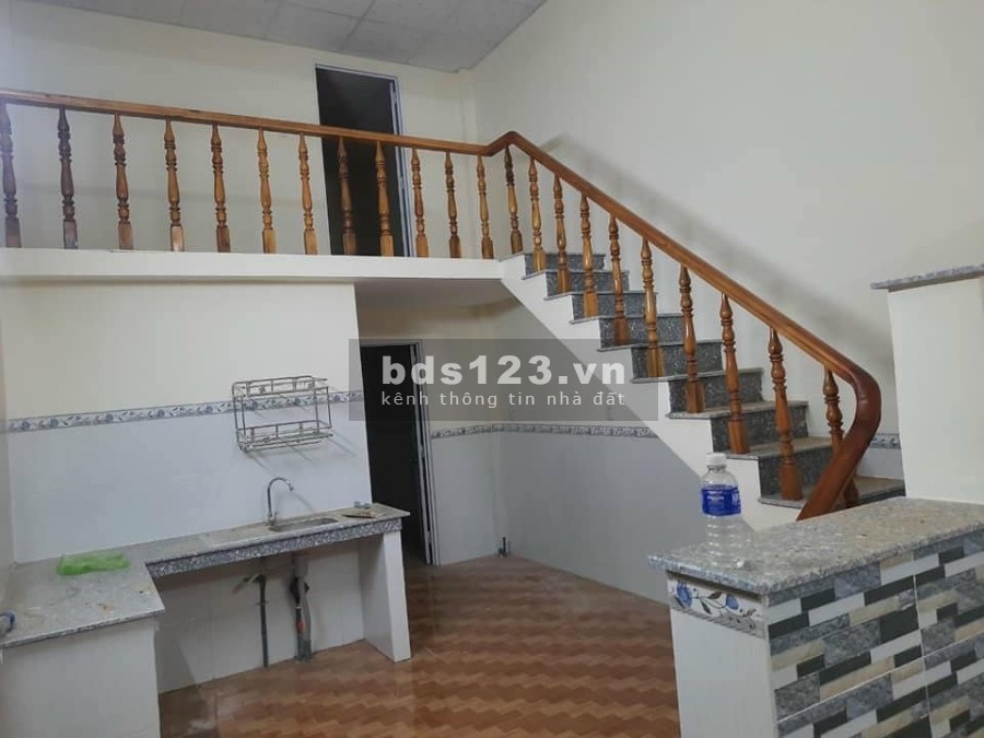 Cần bán gấp 3 dãy trọ để về quê ở diện tích 450m2, giá bán 1.7 tỷ, sổ sẵn chính chủ, khu dân cư