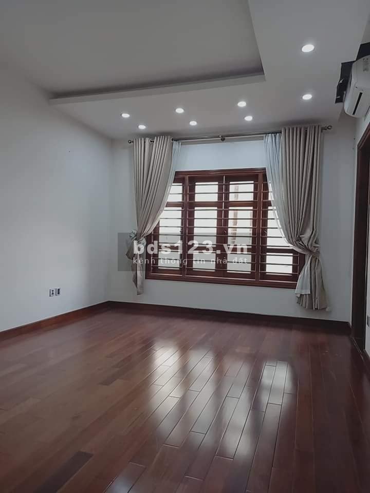 Bán lô góc ô tô thang máy kinh doanh đỉnh, khu an ninh sổ đẹp, đầy đủ công năng, nhà còn mới