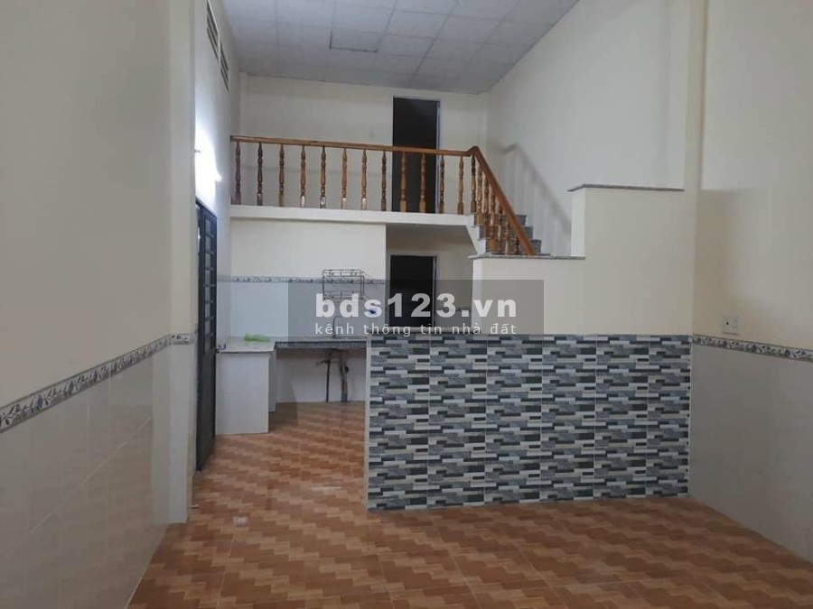 Cần bán gấp 3 dãy trọ để về quê ở diện tích 450m2, giá bán 1.7 tỷ, sổ sẵn chính chủ, khu dân cư