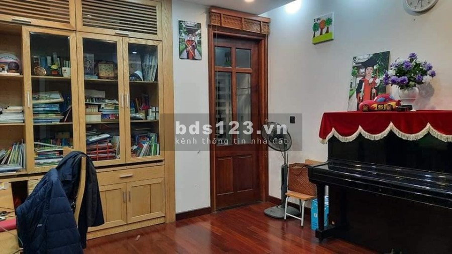 Bán lô góc ô tô thang máy kinh doanh đỉnh, khu an ninh sổ đẹp, đầy đủ công năng, nhà còn mới