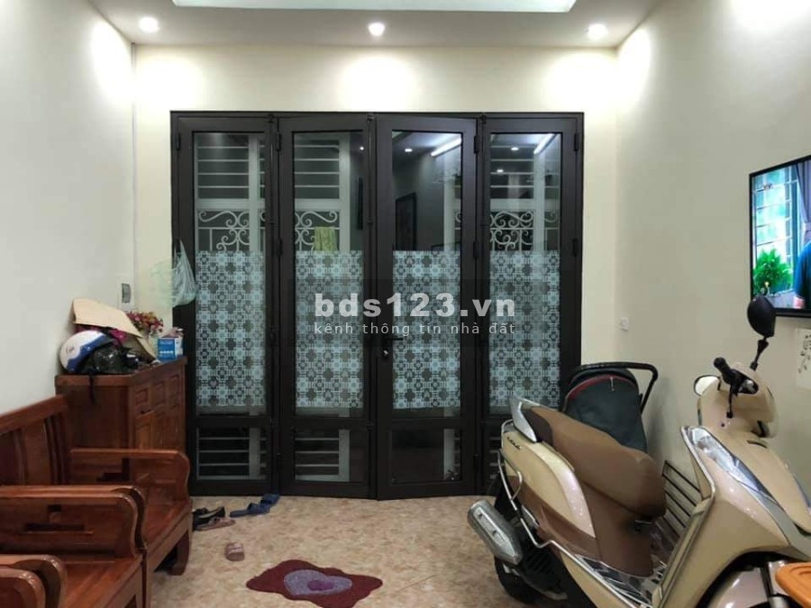 Bán nhà phố Xuân La, Tây Hồ diện tích 40m2, ô tô đỗ cửa giá chỉ 3,65 tỷ lh 0984073187