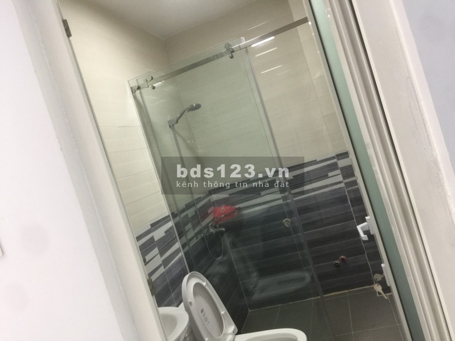 Cần cho thuê phòng chính chủ gần bến xe buýt Quận Wifi Free, liên hệ chính chủ 0908376766