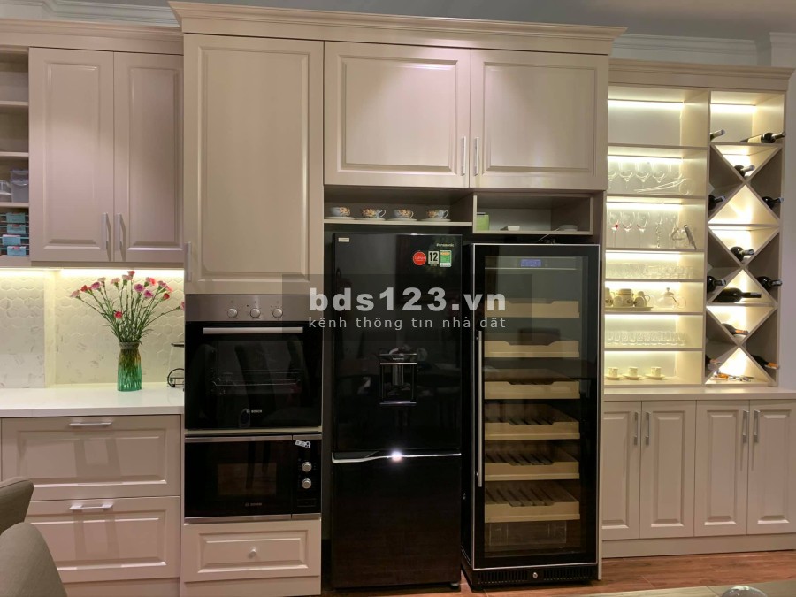 Bao đầu tư 4 tầng, bê tông cốt thép hẻm CMT8, Phường 6 Tân Bình dtsd 65m2 chỉ 6tỷ8 4PN 4WC