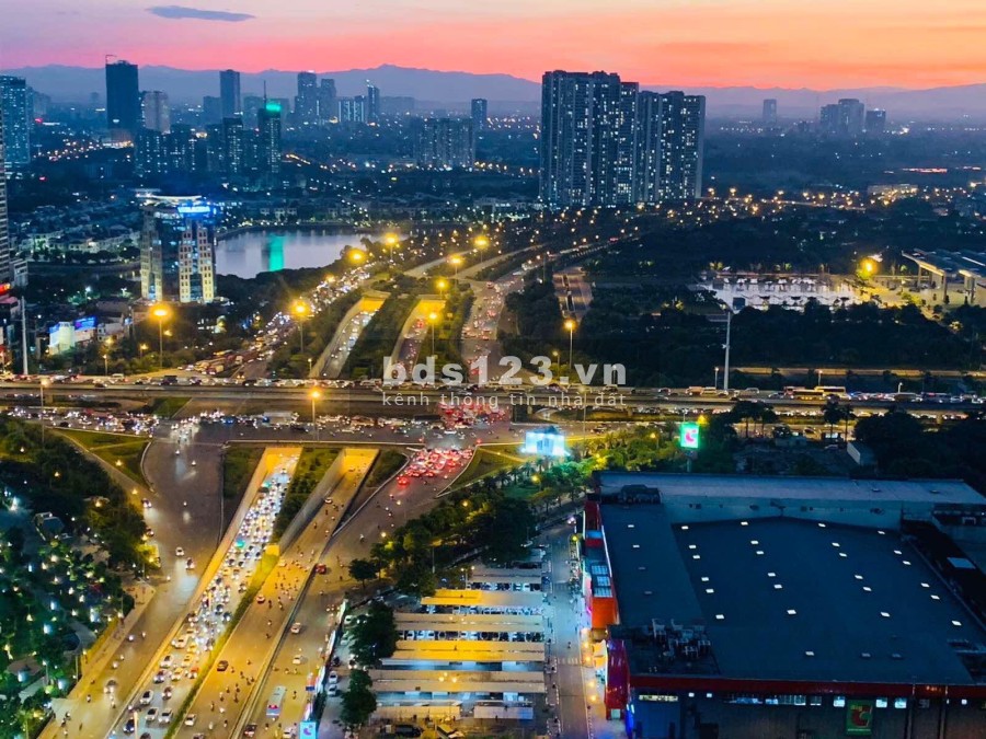 Bán căn 3 ngủ 101m2, view Đại Lộ Thăng Long, hàng chủ đầu tư, cuối năm 2021 nhận nhà