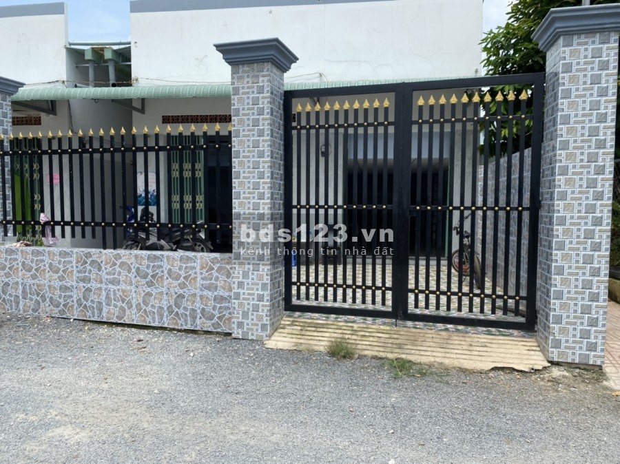 Cho thuê phòng trọ mặt đường sạch sẽ thoáng mát, khu an ninh, diện tích 45m2, giá tốt