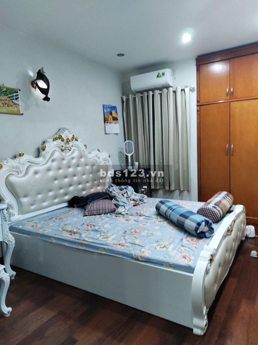 Nhà trung tâm Cầu Giấy dtsd 54m2, giá 5.6 tỷ, ngõ ô tô gần trường Đại Học, kiến trúc nhà đẹp