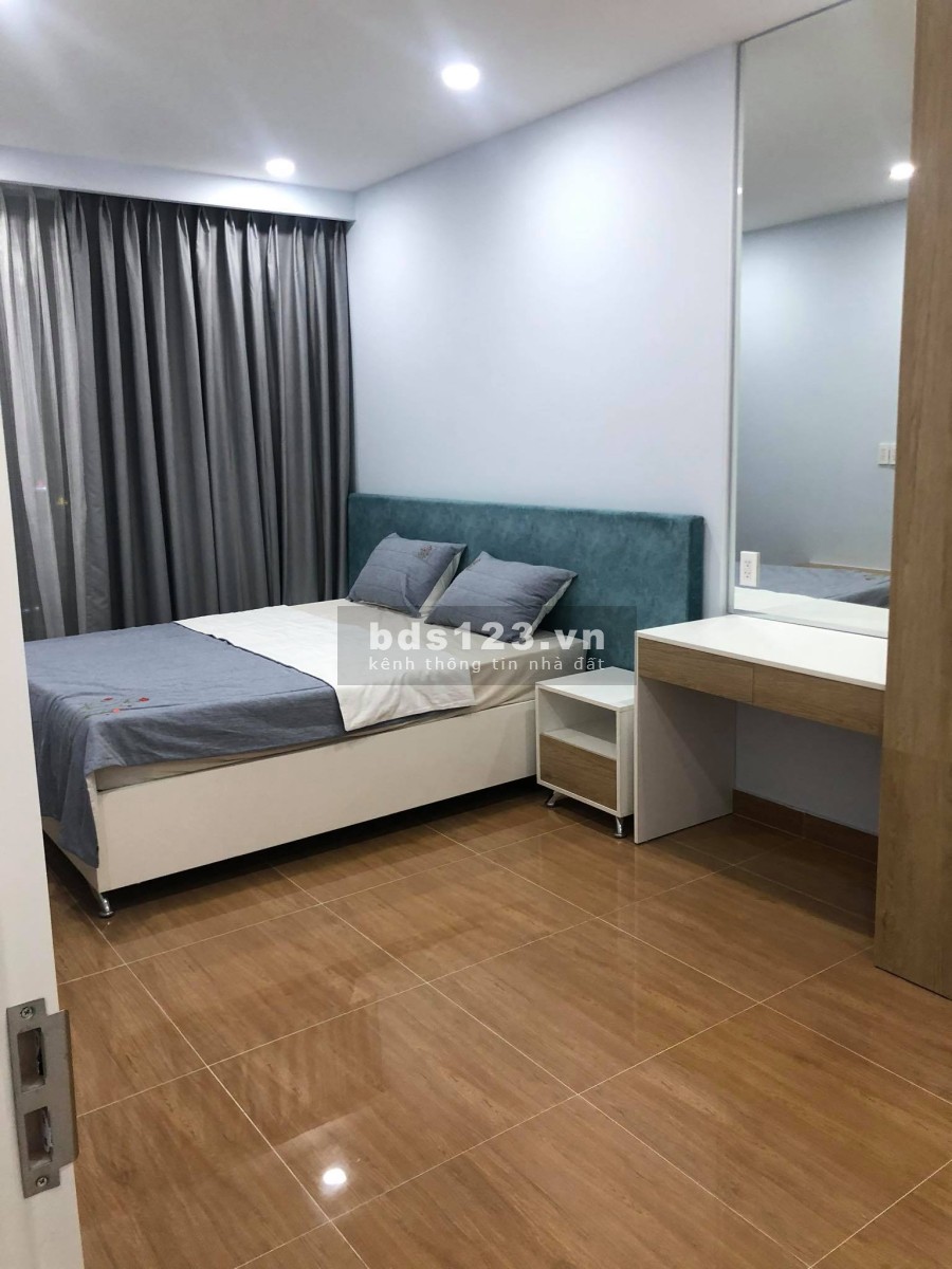 Chủ nhà kẹt tiền cầ bán gấp căn 2PN view sông lầu cao. Giá chỉ có 3.4 tỷ thương lượng