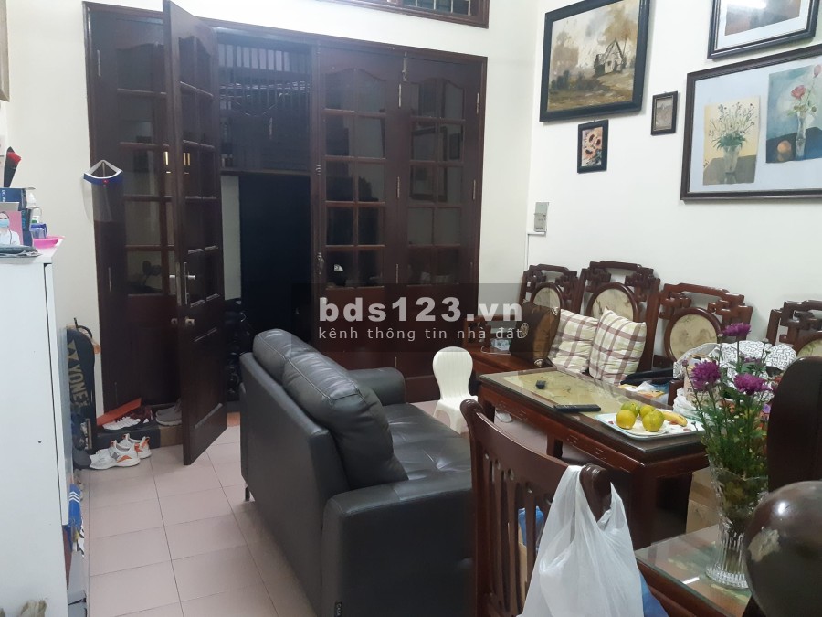 Bán nhà Bạch Mai đúc 4 tầng kiên cố vừa tiền trong trung tâm, sổ đẹp, nở hậu, khu dân cư