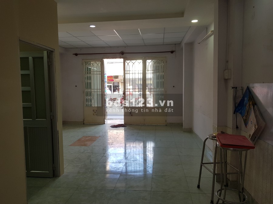 Cho thuê mặt bằng góc đường Tỉnh Lộ 10 Võ Văn Vân vị trí đắc địa, giá cho thuê 4 triệu/tháng