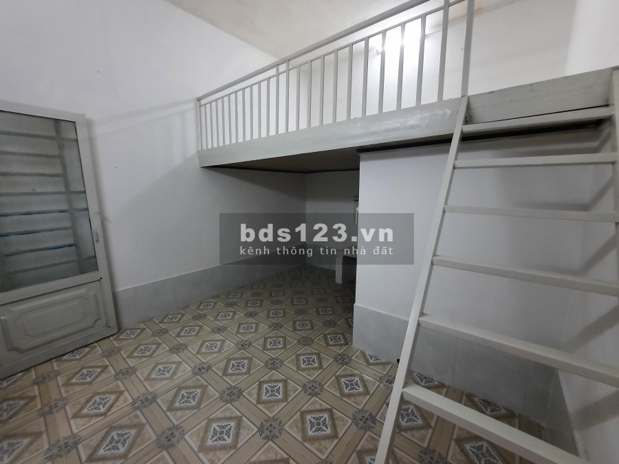 Phòng 25m2 tại 140A Bùi Thị Xuân p.2 Q.Tân Bình giá chỉ 2.5tr/ tháng