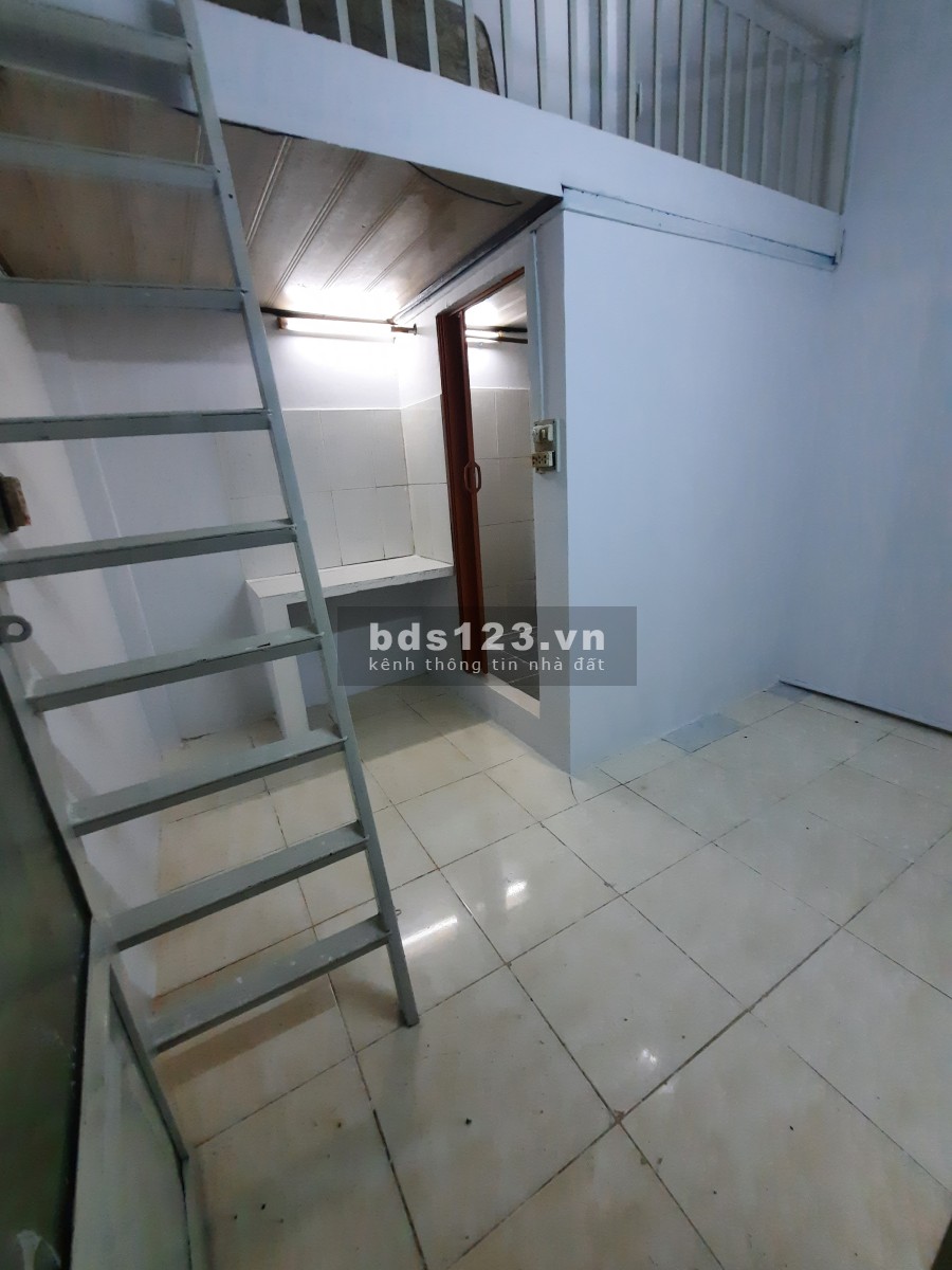 Phòng 25m2 tại 140A Bùi Thị Xuân p.2 Q.Tân Bình giá chỉ 2.5tr/ tháng