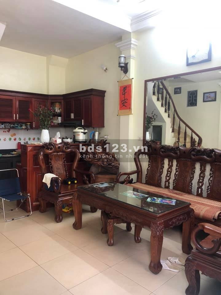 Nhà phố Nam Dư Lĩnh Nam tự xây ảnh thật, diện tích 33m2, mt 5m, giá 2.65 tỷ, lh 0921476396