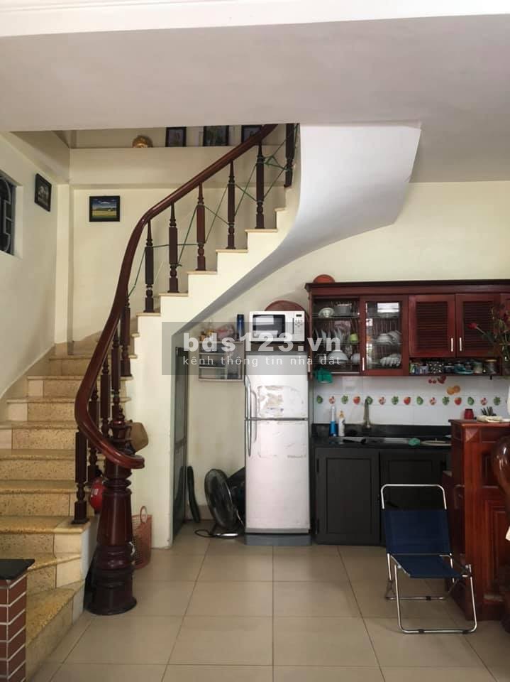 Nhà phố Nam Dư Lĩnh Nam tự xây ảnh thật, diện tích 33m2, mt 5m, giá 2.65 tỷ, lh 0921476396