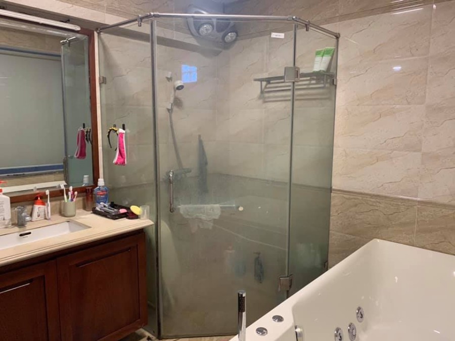 Mặt phố Ái Mộ kinh doanh tháng máy 6 tầng mặt tiền rộng 70m2 giá bán nhanh 12.8 tỷ