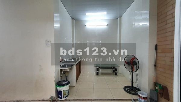 Bán nhà siêu rẻ đẹp nhà rộng trung tâm Quận Đống Đa, đúc 4 tầng kiên cố, giá nhỉnh 2 tỷ