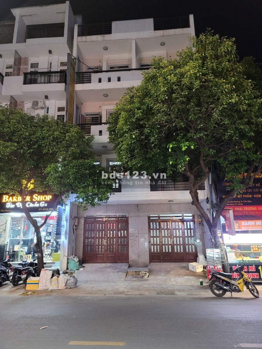 Cho thuê phòng đẹp, mới, có bếp riêng, mặt tiền đường lớn