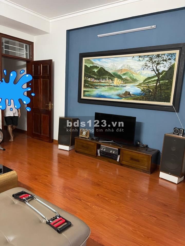 Chính chủ cần bán nhà Ngọc Thuỵ ô tô đỗ cửa, 5 phút sang bờ hồ khu dân trí cao, hàng xóm văn minh