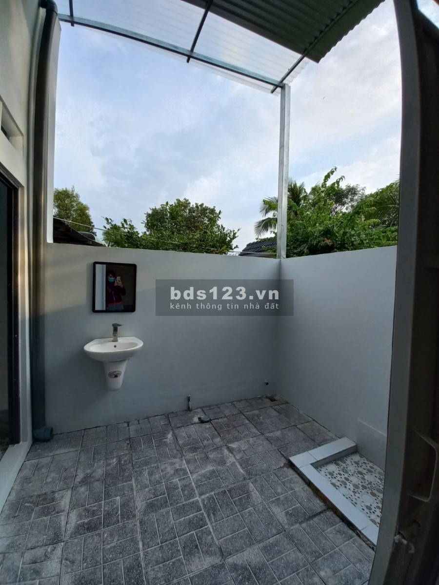 Bán nhà mới hoàn thiện mới 100% giá chỉ 999 triệu, thanh toán linh hoạt, giá tốt 999 triệu