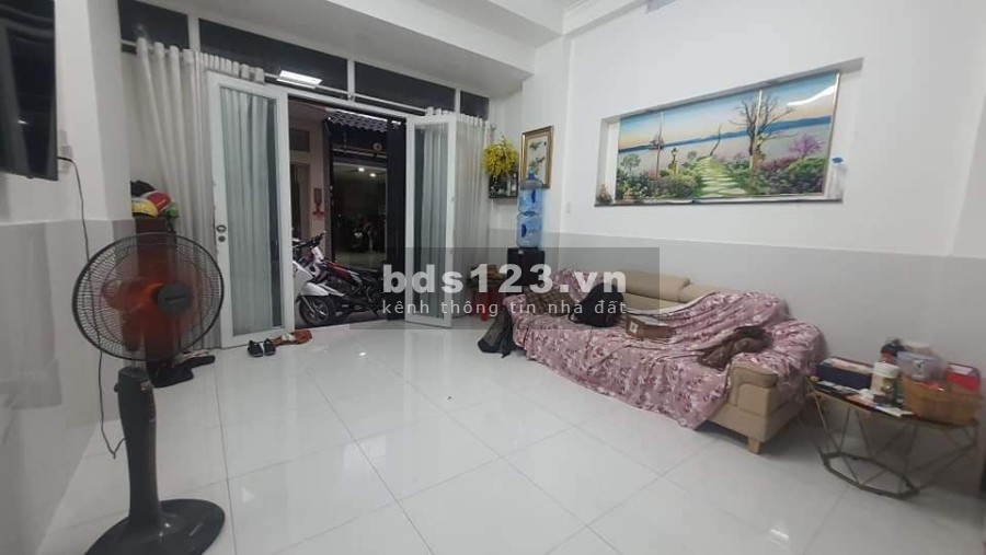 Bán nhà HXH tránh Lạc Long Quân , Tân Bình, nhà mới 1 trệt 2 lầu giá nhỉnh 5 tỷ