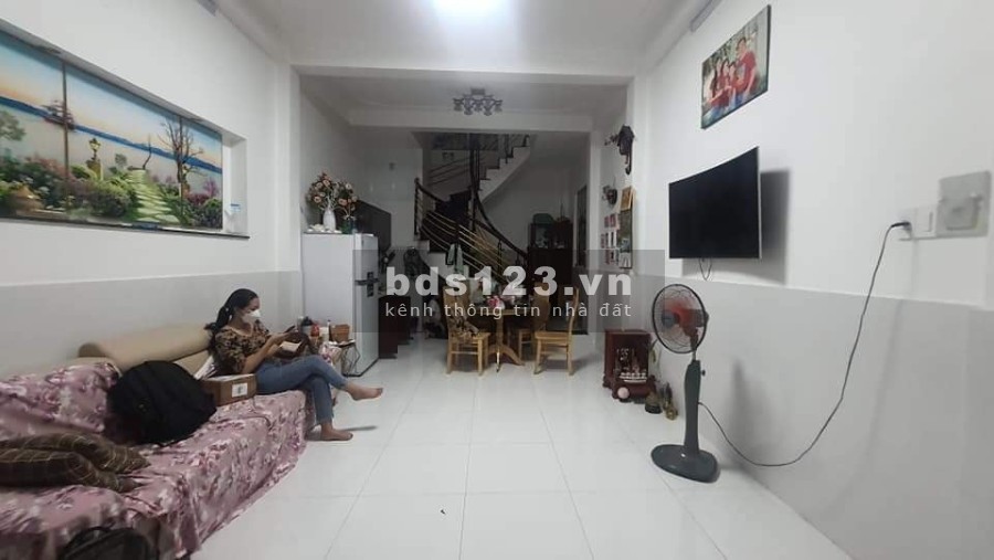 Bán nhà HXH tránh Lạc Long Quân , Tân Bình, nhà mới 1 trệt 2 lầu giá nhỉnh 5 tỷ
