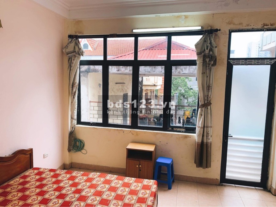 Bán nhà ngõ 204 Kim Giang dtsd 26m2, 5 tầng mặt tiền .2m, gần cầu Lủ Trần Hoà, Vũ Tông Phan