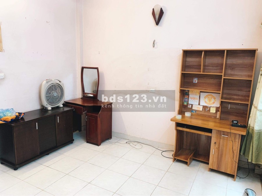 Bán nhà ngõ 204 Kim Giang dtsd 26m2, 5 tầng mặt tiền .2m, gần cầu Lủ Trần Hoà, Vũ Tông Phan