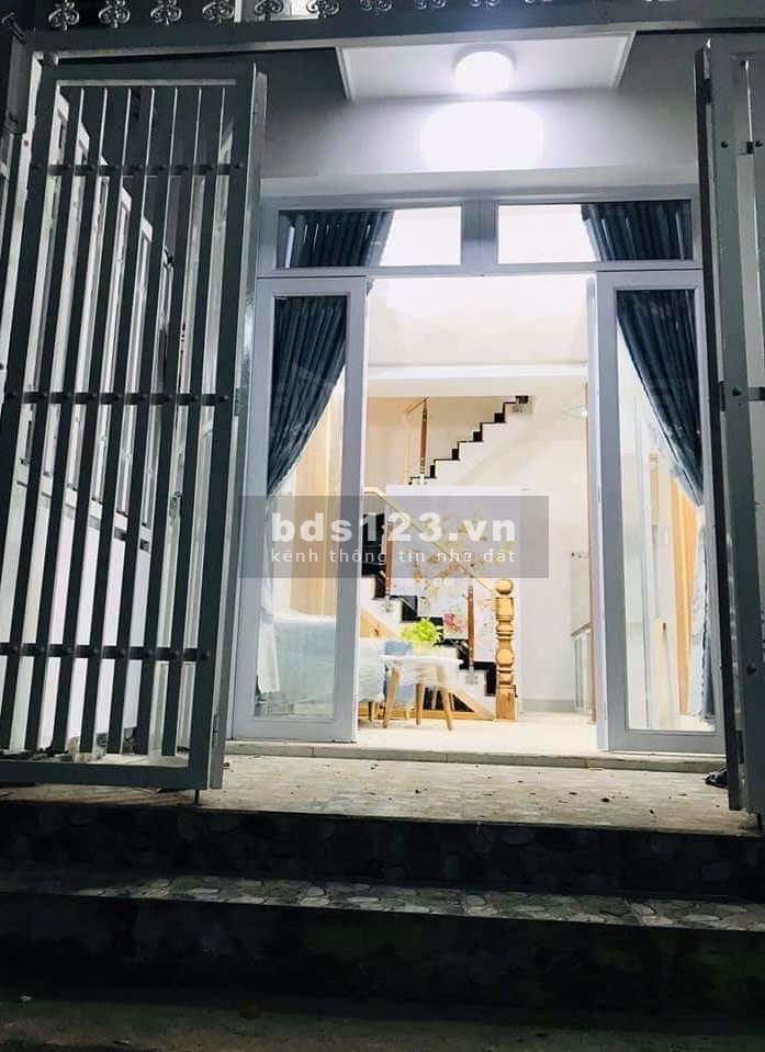 Bán 2 nhà liền kề Huỳnh Văn Bánh, diện tích 77m2, 2 mặt tiền, giá 7tỷ8 giảm gấp còn 7tỷ3
