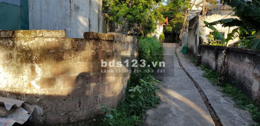 Cần bán thửa đất diện tích sử dung 100m2 vuông vắn, 2 mặt tiền liên hệ 0972624977