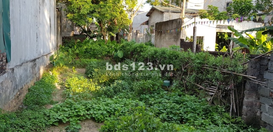 Cần bán thửa đất diện tích sử dung 100m2 vuông vắn, 2 mặt tiền liên hệ 0972624977