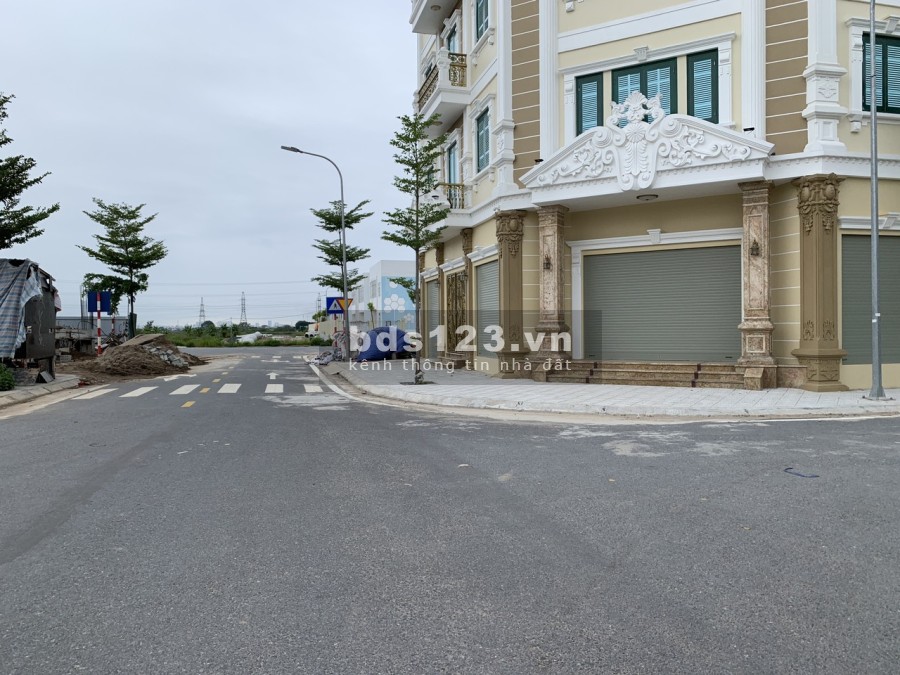 Nhanh nhà 4 tầng 56m2 khu Nguyễn Du TT Thường Tín, phân lô vỉa hè, KD tốt đỉnh.