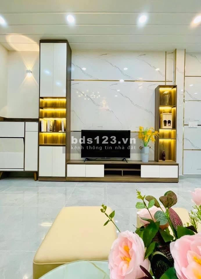 Thanh lý gấp sau dịch Ngô Đức Kế p12, Quận Bình Thạnh giá bán 3.62 tỷ, sổ sẵn pháp lý đủ