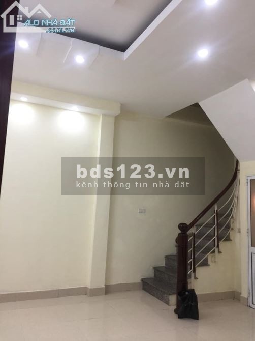 Cần bán nhà nguyên căn Thanh Liệt, Thanh trì dtsd 33.5m2, 4 tầng đúc, giá 2.9 tỷ, sổ chính chủ