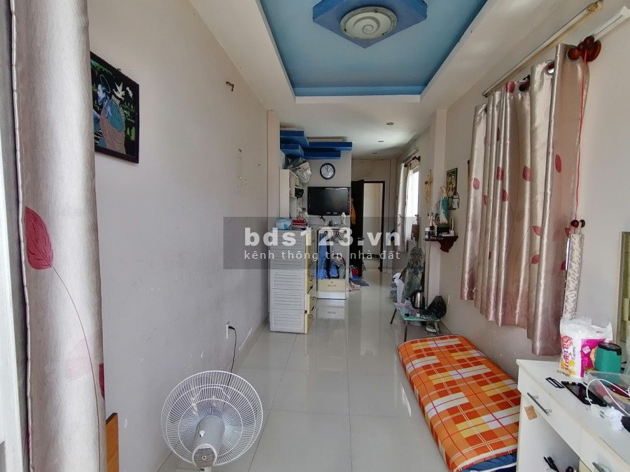 Cần bán gấp nhà mặt tiền đường Hòa Hưng Quận 10 pháp lý chính chủ, 1 trệt, 4 lầu đúc kiên cố