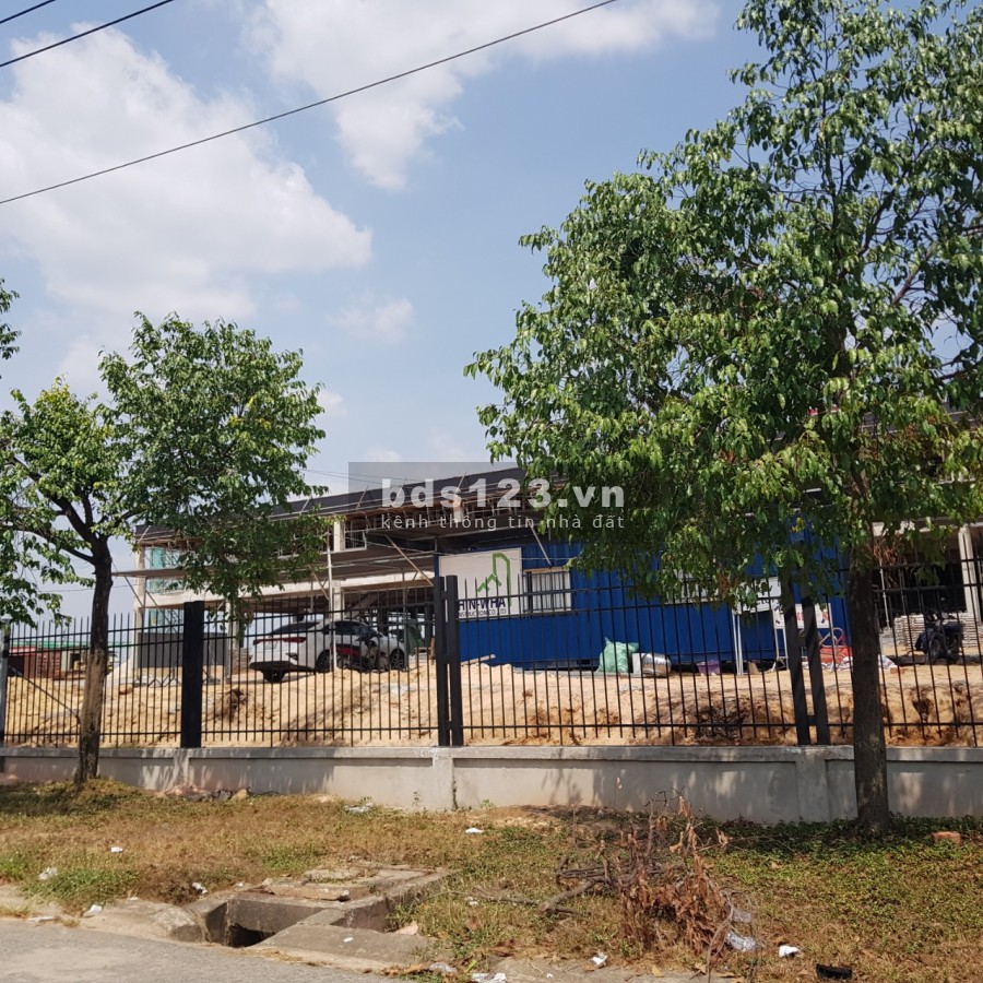 Cần bán 10x30m trong khu mới phát triển của tỉnh để đi nước ngoài liên hệ 0981.922.981