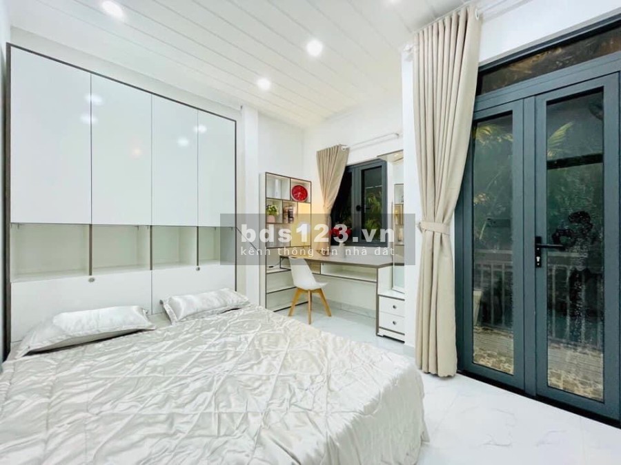 Thanh lý gấp sau dịch Ngô Đức Kế p12, Quận Bình Thạnh giá bán 3.62 tỷ, sổ sẵn pháp lý đủ