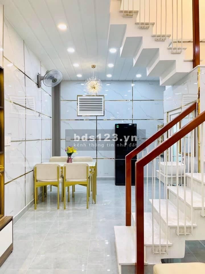 Thanh lý gấp sau dịch Ngô Đức Kế p12, Quận Bình Thạnh giá bán 3.62 tỷ, sổ sẵn pháp lý đủ