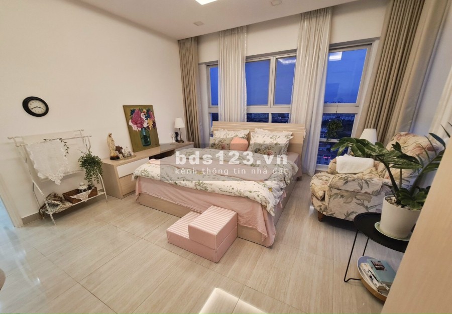 Bán gấp căn hộ Scenic Valley PMH Q7 giá rẻ thị trường, chỉ 4.6tỷ căn 3PN DT 110m2, LH: 0842111678