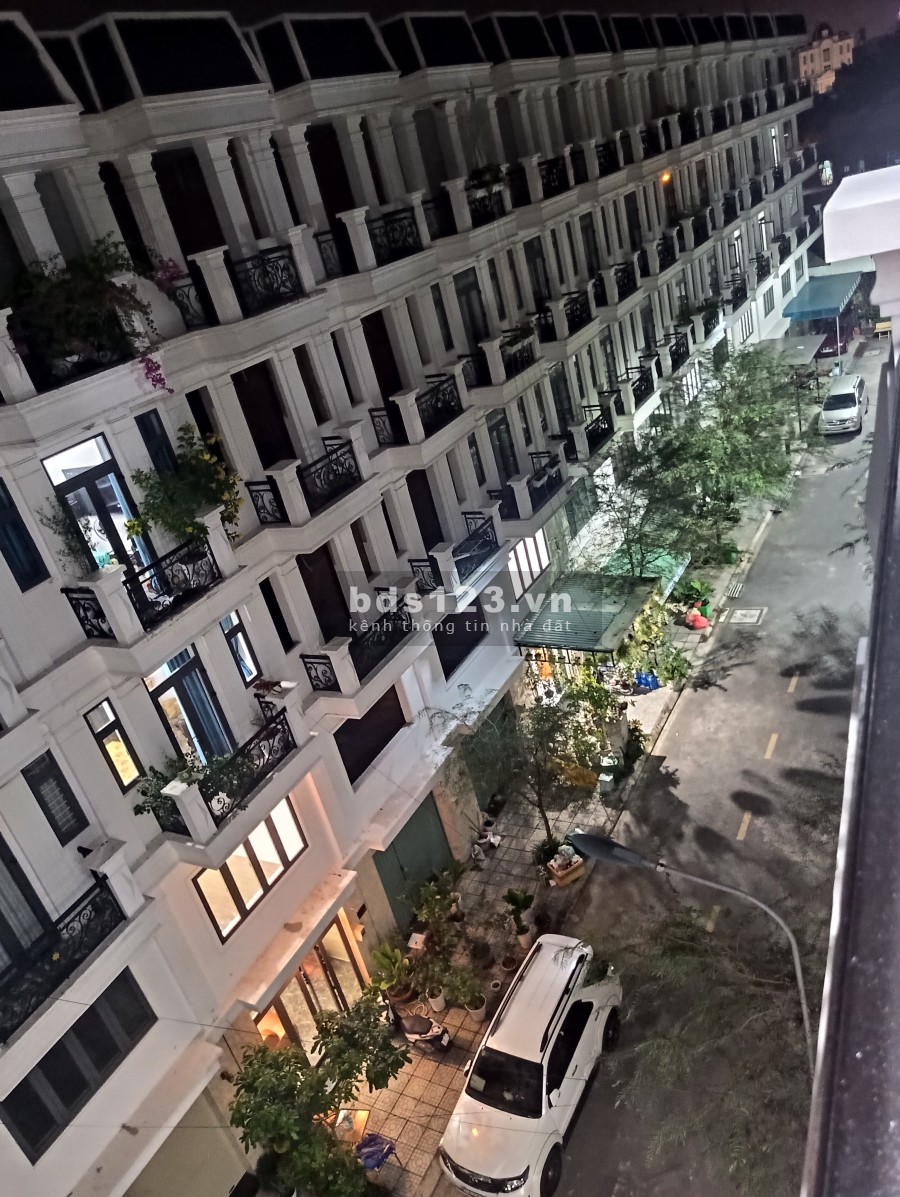 Bán nhà liền kề trung tâm Quận 12 pháp lý riêng, bàn giao công chứng ngay lh 0931321886