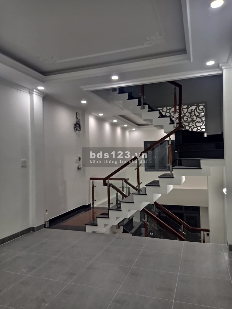 Bán nhà liền kề trung tâm Quận 12 pháp lý riêng, bàn giao công chứng ngay lh 0931321886